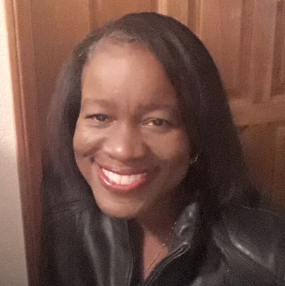 Meet your Posher, Alicia